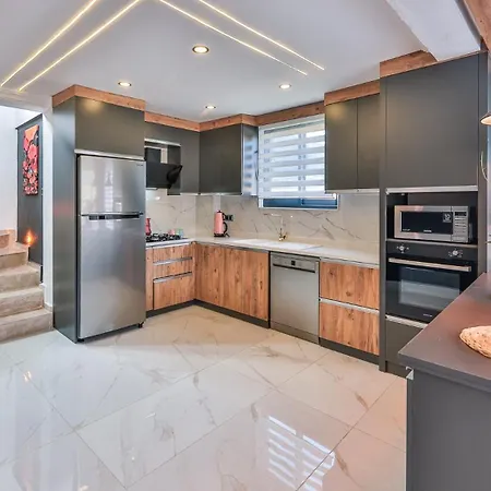 Agullu Village 3 Bedroom Private Pool And Garden 别墅 *