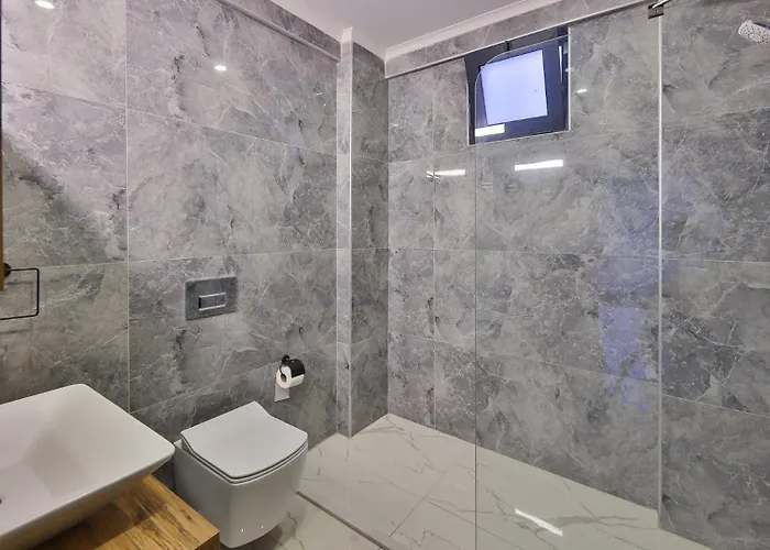 别墅 Agullu Village 3 Bedroom Private Pool And Garden 卡斯