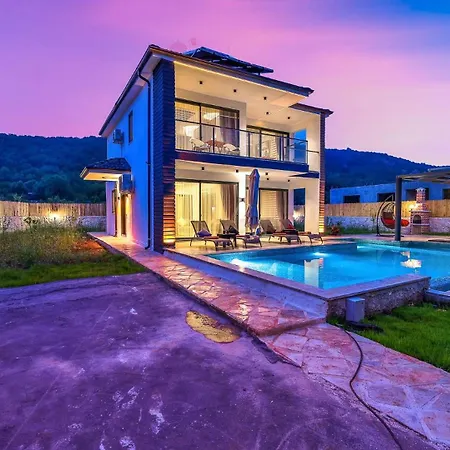 Agullu Village 3 Bedroom 4442 * Kaș