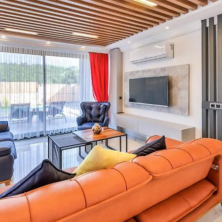 Agullu Village 3 Bedroom 4442 Kaș